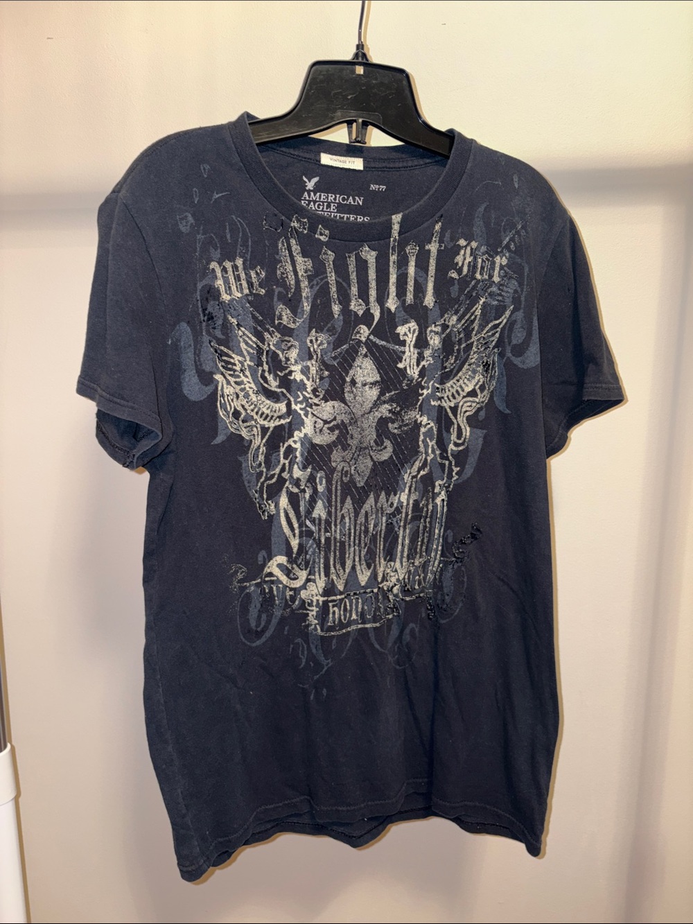 Vintage American Eagle Graphic Short-Sleeve Tee with Distressed Graphic